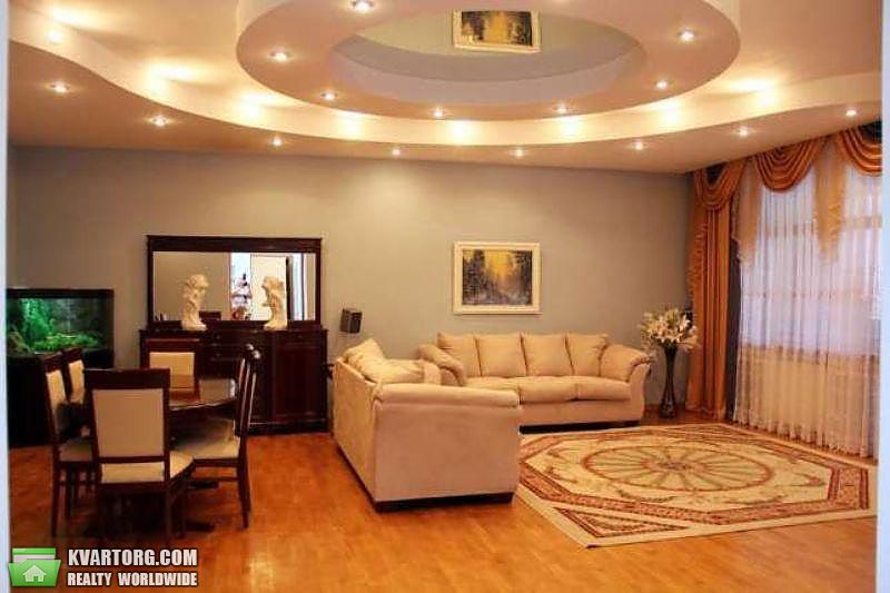 Rent out 3-room apartment. Киев,  Павловская — photo 2