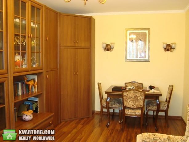 Rent out 2-room apartment. Киев, Шамо — photo 2