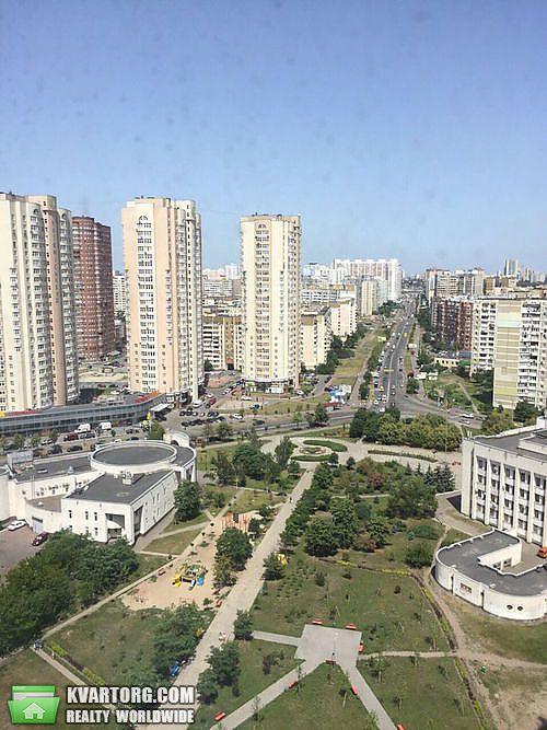 Rent out 2-room apartment. Киев,  Кошица — photo 6