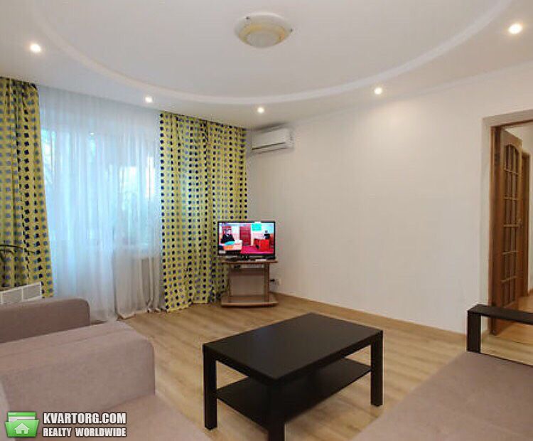 Rent out 2-room apartment. Киев, Шелковичная — photo 2