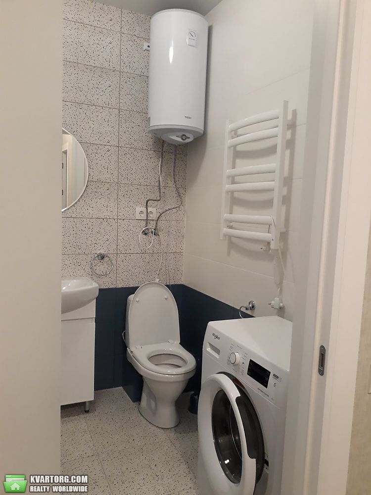 Rent out 1-room apartment. Киев, Вацлава Гавела — photo 10