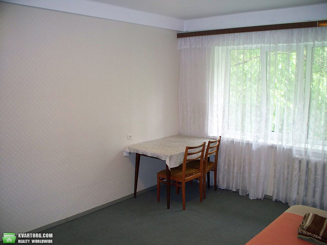 Rent out 1-room apartment. Киев,  Политехническая — photo 1