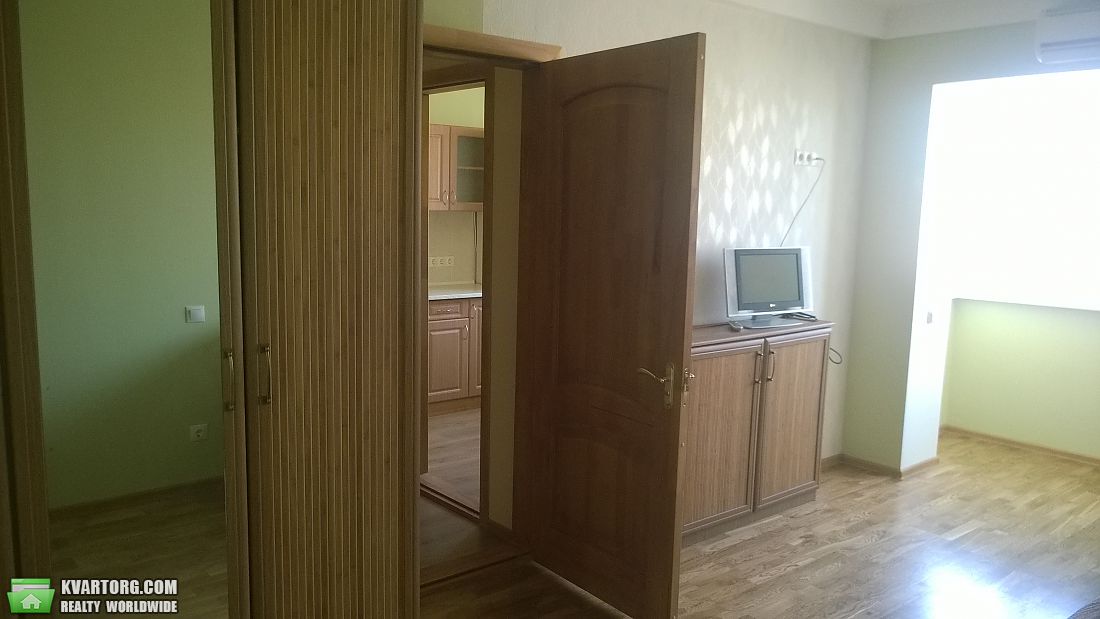 Sell 1-room apartment. Киев,  Героев Днепра — photo 1