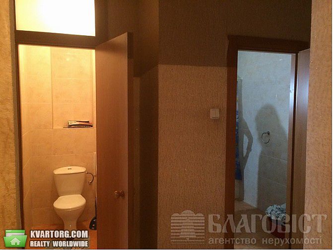 Sell 2-room apartment. Киев,  Урловская — photo 9