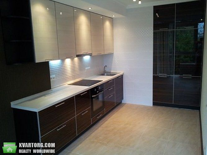 Rent out 2-room apartment. Киев,  Ямская — photo 2