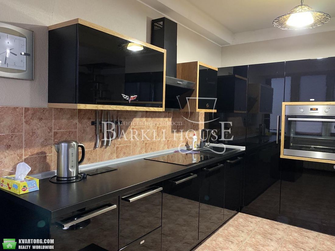 Rent out 2-room apartment. Киев,  Никольско-Ботаническая — photo 1