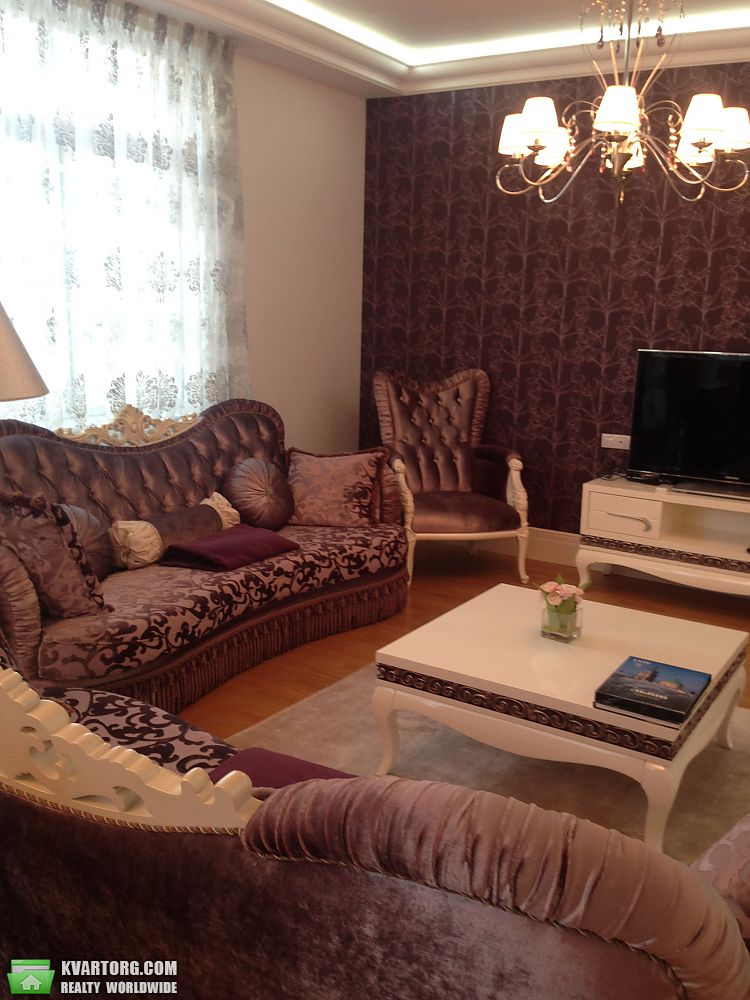 Rent out 4-room apartment. Киев,  Зверинецкая — photo 2