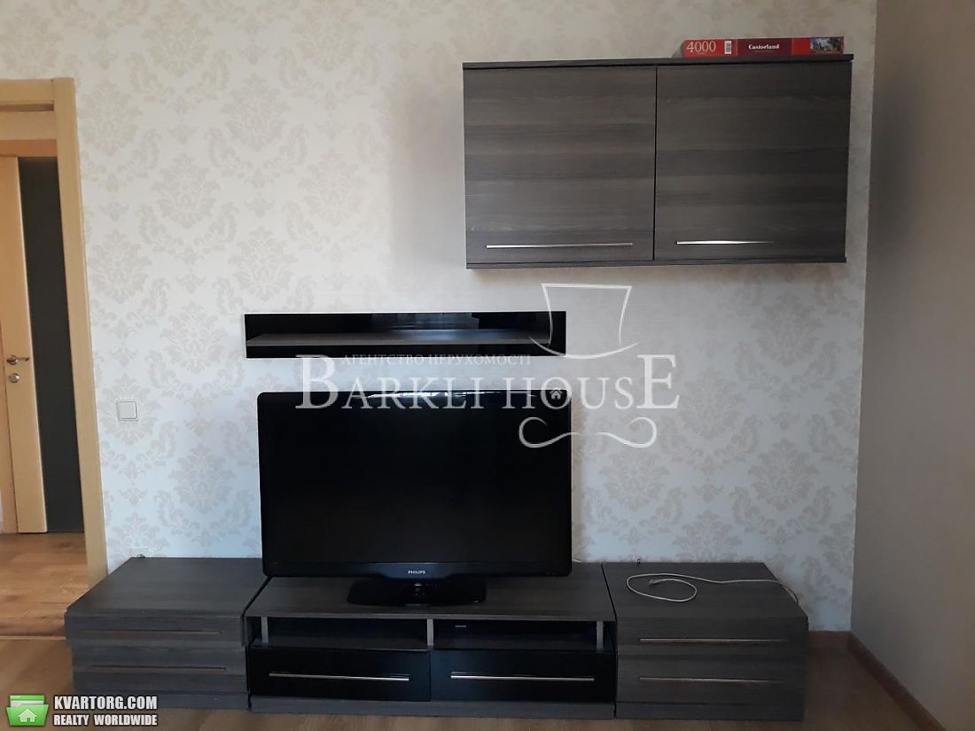 Rent out 2-room apartment. Киев, Голосеевская — photo 6