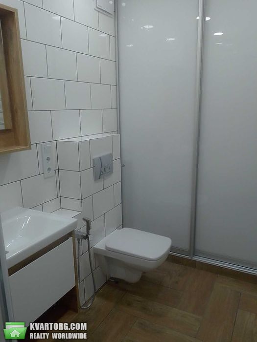 Rent out 2-room apartment. Киев, Сверстюка — photo 10