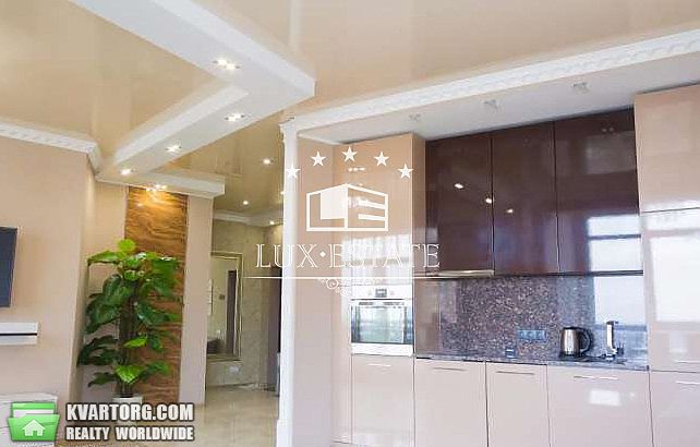 Rent out 2-room apartment. Киев,  Щорса — photo 2