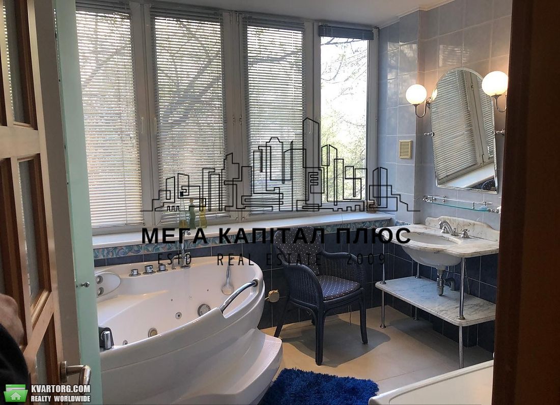 Rent out 3-room apartment. Киев, Предславинська — photo 8