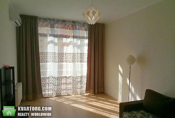 Rent out 1-room apartment. Киев, Семьи Кульженко — photo 7