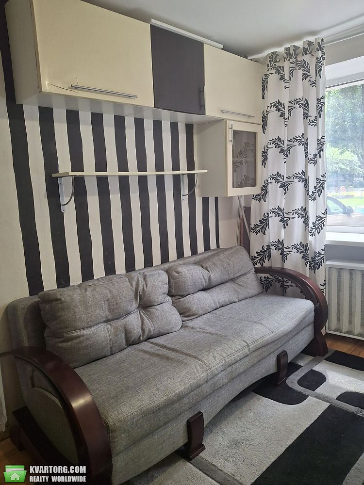 Sell 1-room apartment. Киев, проспект Леся Курбаса — photo 1