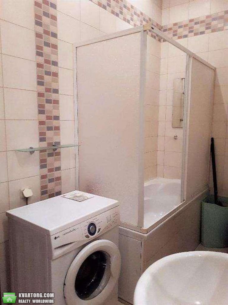 Rent out 2-room apartment. Киев,  Тарасовская — photo 9