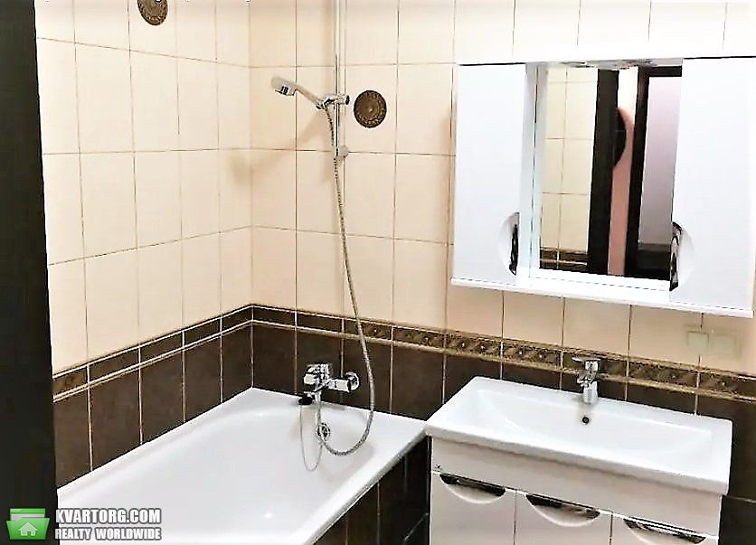 Rent out 2-room apartment. Киев,  Глубочицкая — photo 9