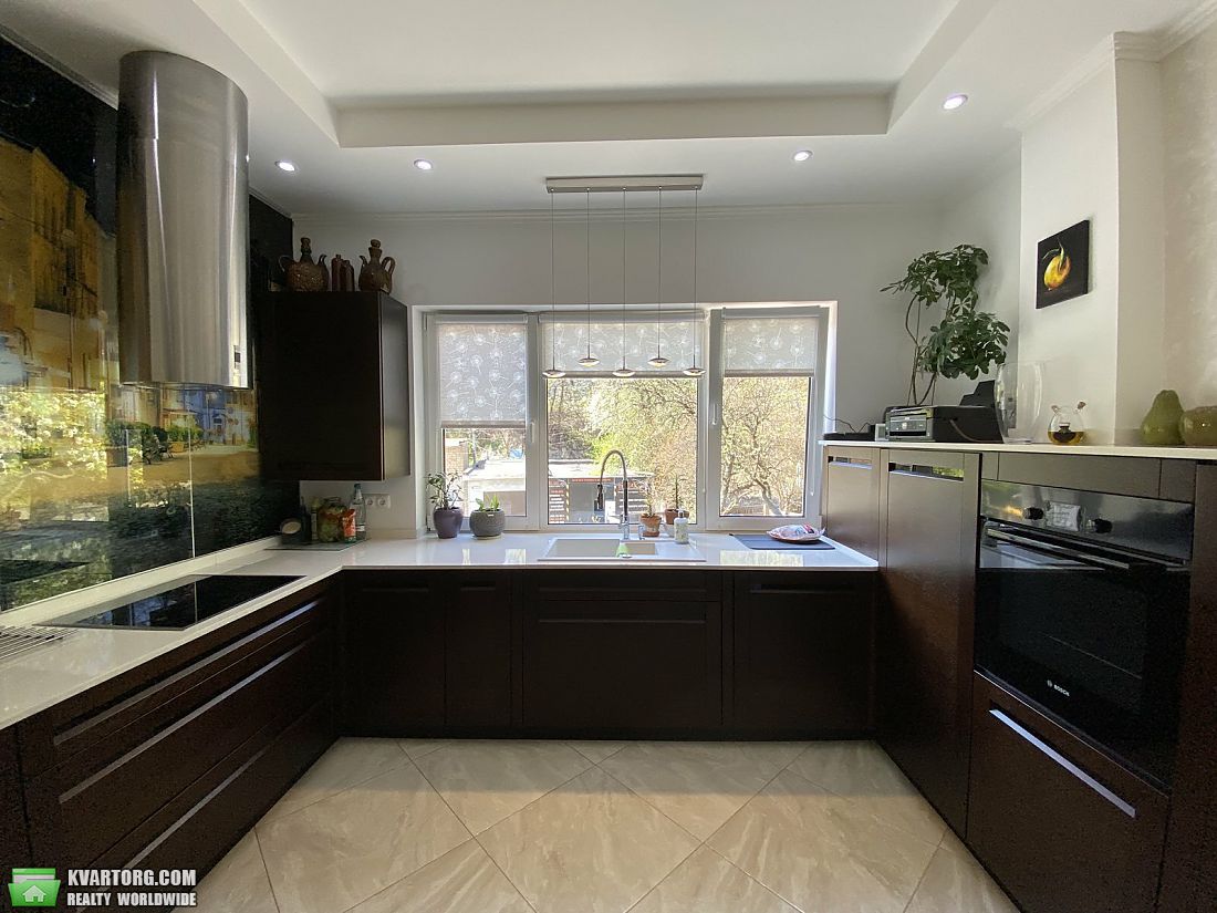 Sell 3-room apartment. Киев, Соляная — photo 1