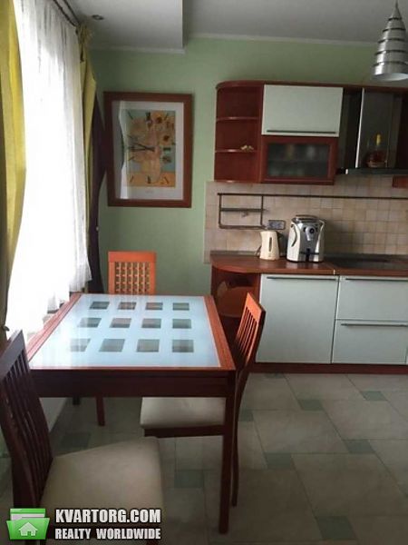 Rent out 3-room apartment. Киев,  Северная — photo 2