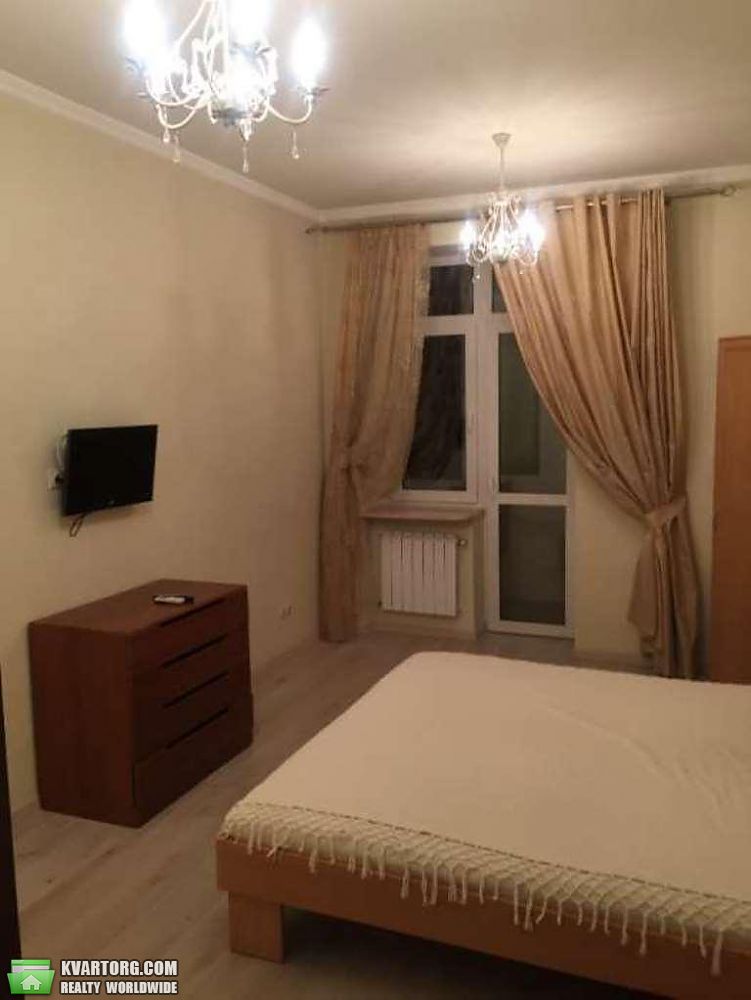 Rent out 2-room apartment. Киев, Коновальца — photo 3
