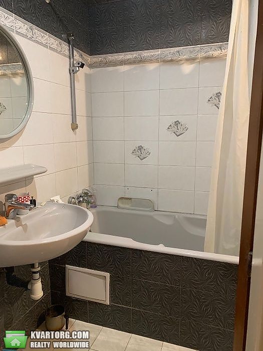Sell 3-room apartment. Киев,  Дегтяревская — photo 7