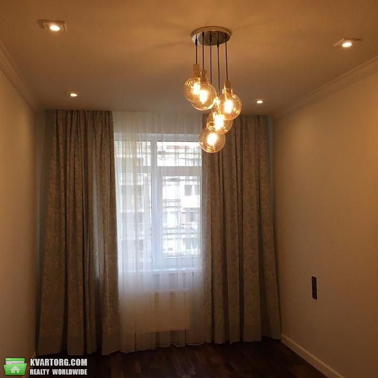 Rent out 3-room apartment. Киев,  Антоновича — photo 4
