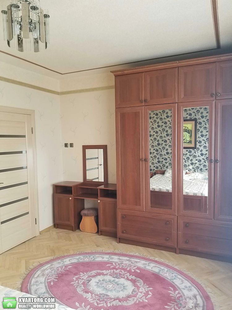 Rent out 3-room apartment. Киев, Алмазова — photo 4