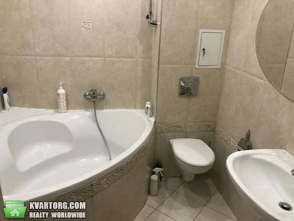 Rent out 3-room apartment. Киев,  Миропольская — photo 7