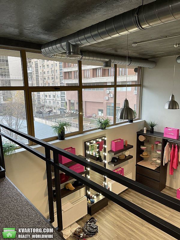 Rent out office. Киев, ул.Жилянская — photo 2
