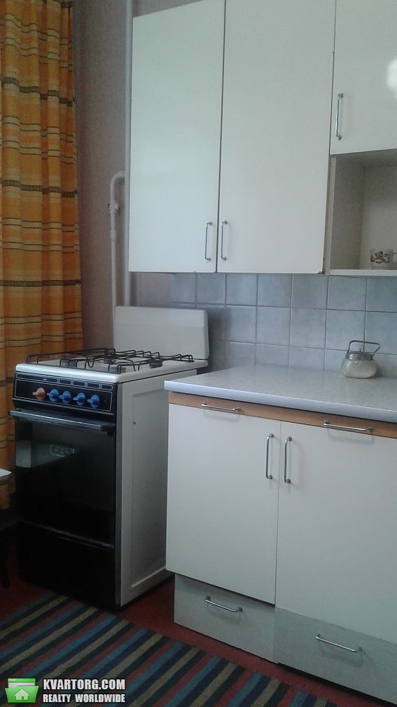 Rent out 2-room apartment. Киев, Сабурова — photo 1