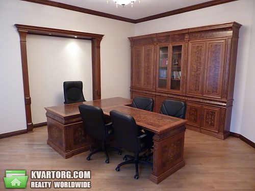 Rent out office. Киев, ул. Лютеранская — photo 1