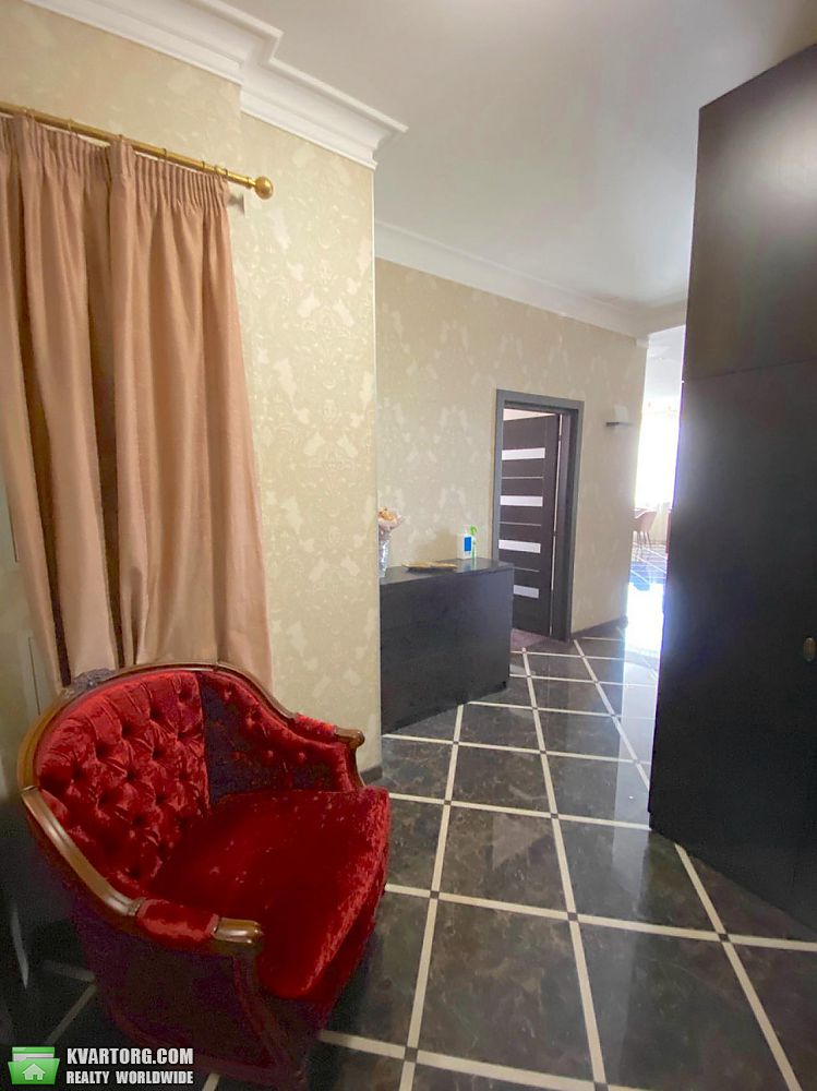Rent out 3-room apartment. Киев,  Антоновича — photo 8