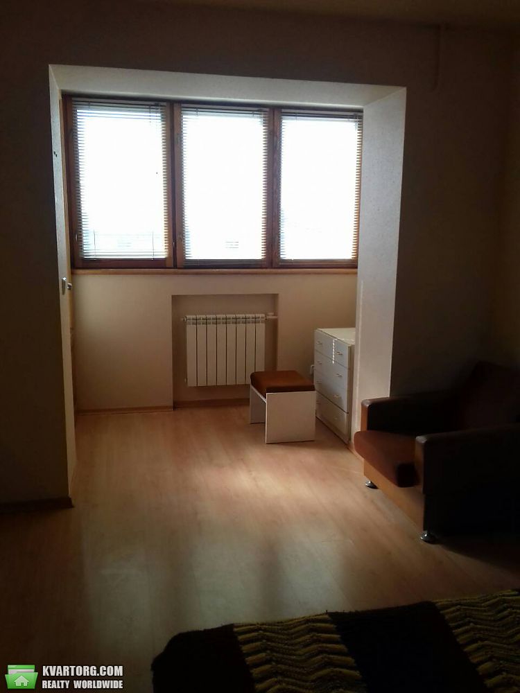 Rent out 2-room apartment. Киев,  Пожарского — photo 6