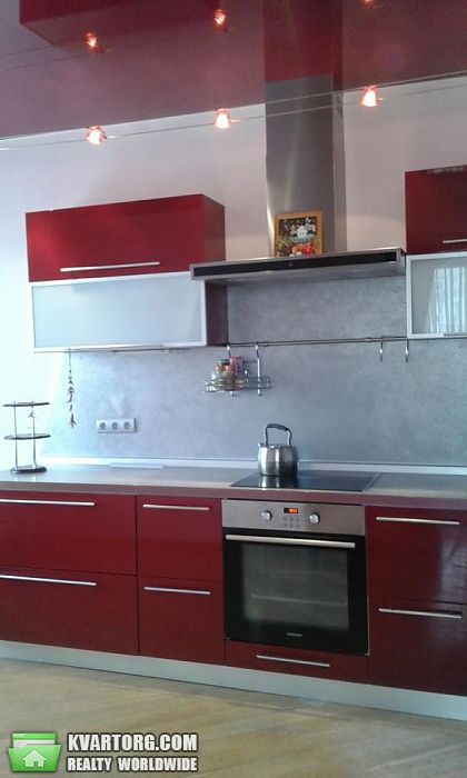 Rent out 3-room apartment. Киев,  Лебедева-Кумача — photo 1