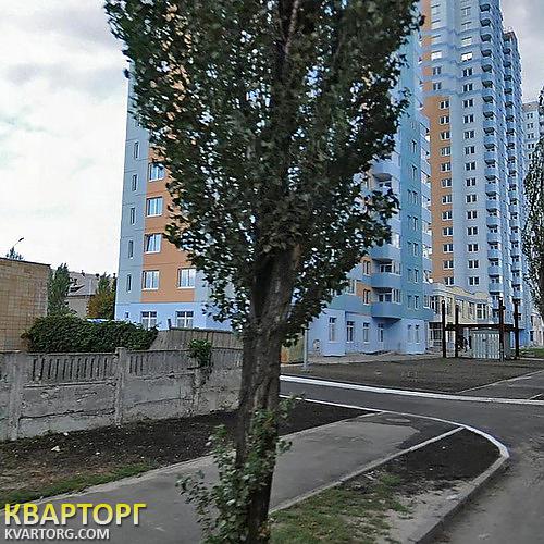 Rent out 3-room apartment. Киев,  Краковская — photo 1