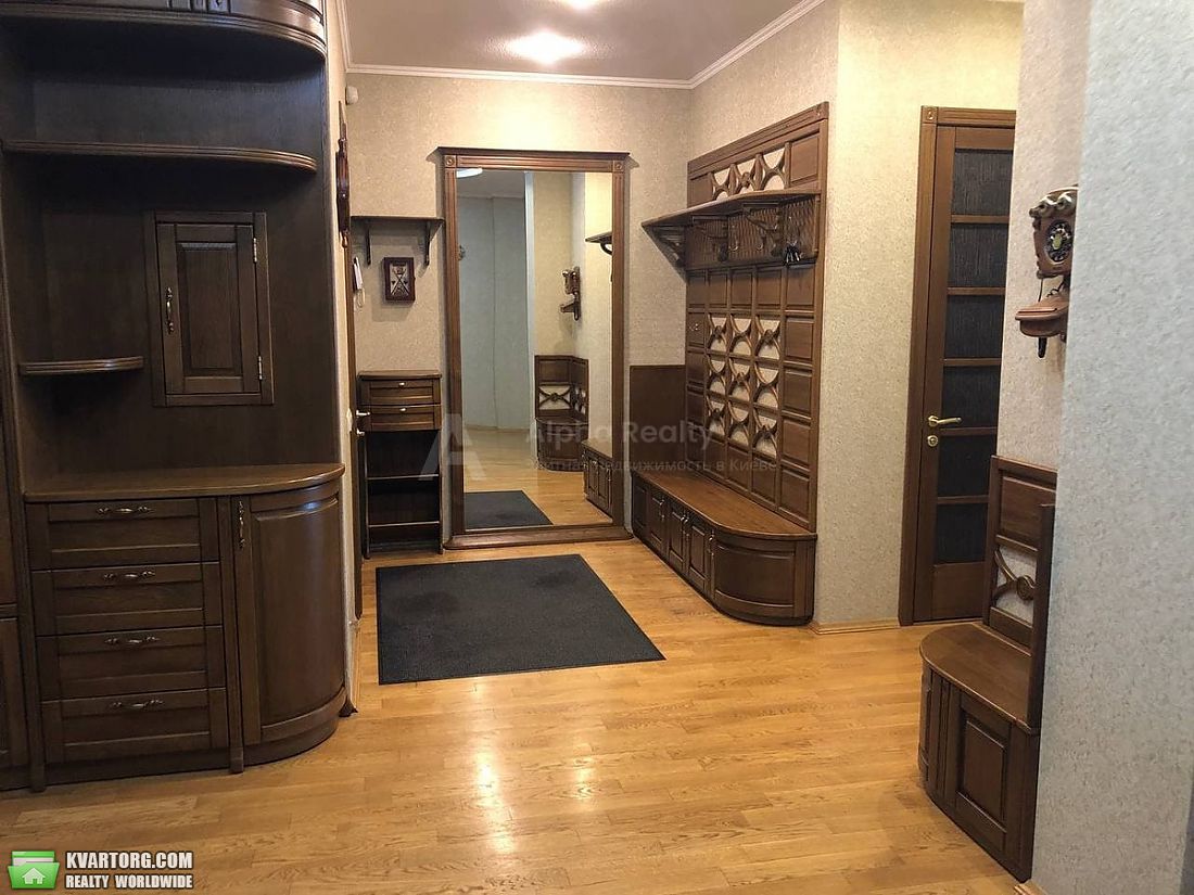 Rent out 3-room apartment. Киев,  Народного ополчения — photo 9
