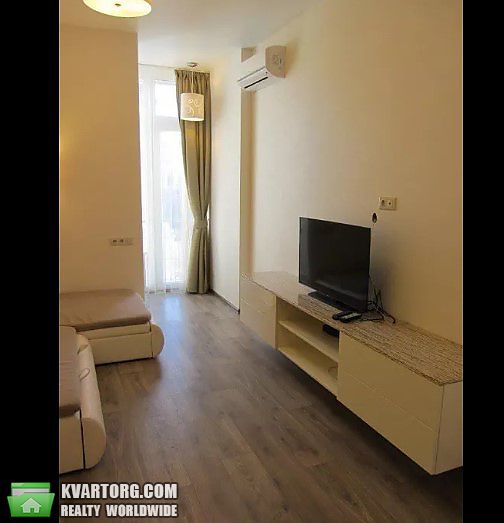Rent out 1-room apartment. Киев,  Жилянская — photo 5