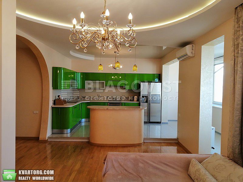 Rent out 3-room apartment. Киев,  Черновола — photo 2