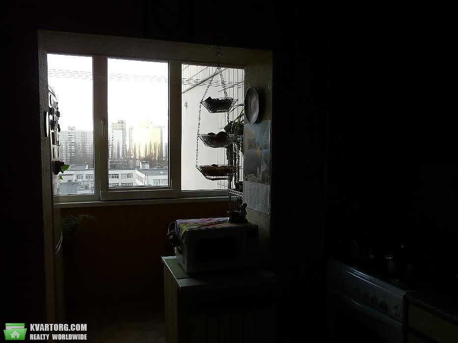 Sell 3-room apartment. Киев,  Ревуцкого — photo 4