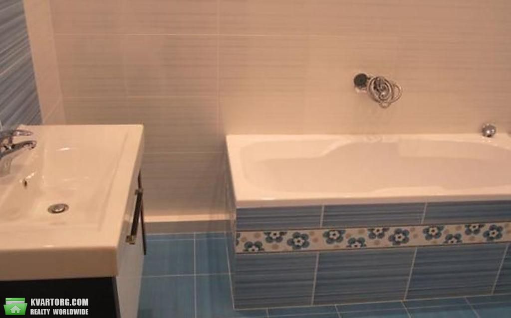 Rent out 3-room apartment. Киев,  Дмитриевская — photo 9