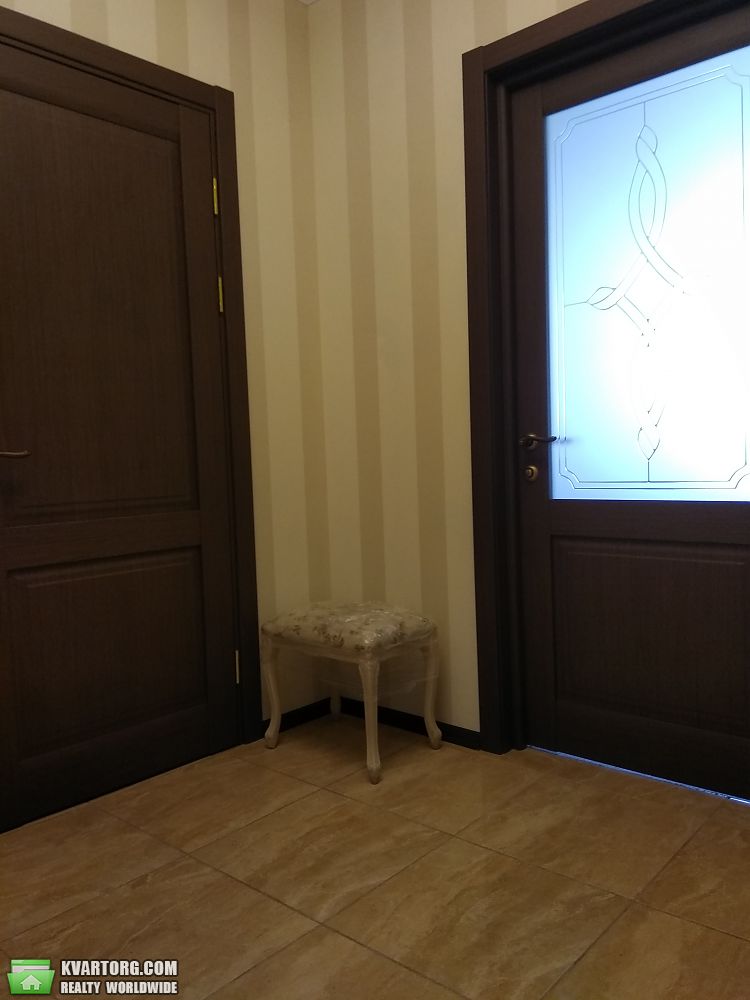 Rent out 1-room apartment. Киев,  Пчелки — photo 1