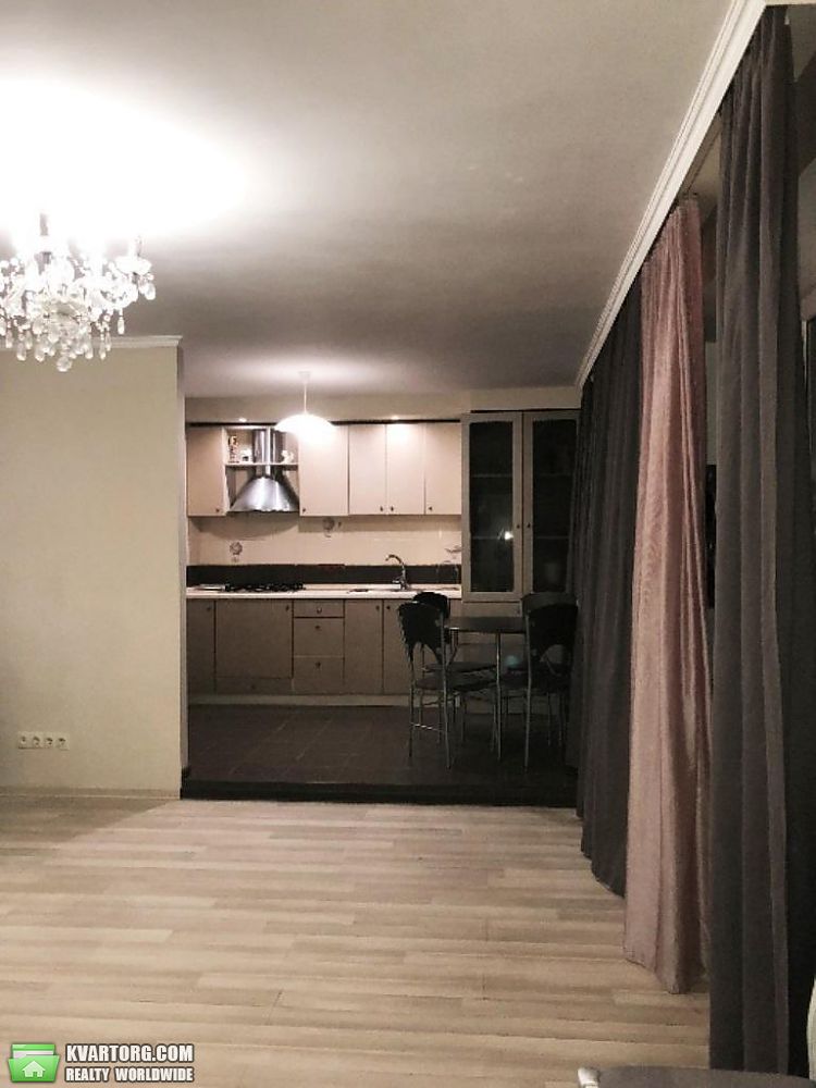 Rent out 3-room apartment. Киев, Левандовская — photo 10