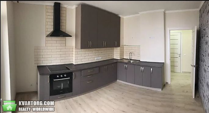 Rent out 2-room apartment. Киев,  Панельная — photo 1