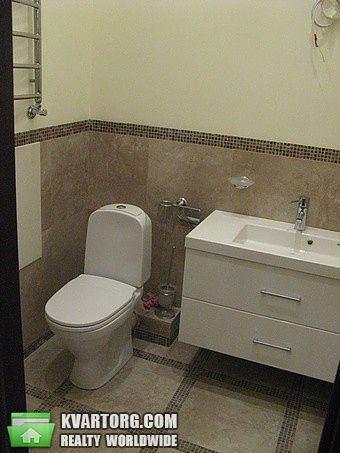 Rent out 2-room apartment. Киев,  Щорса — photo 9