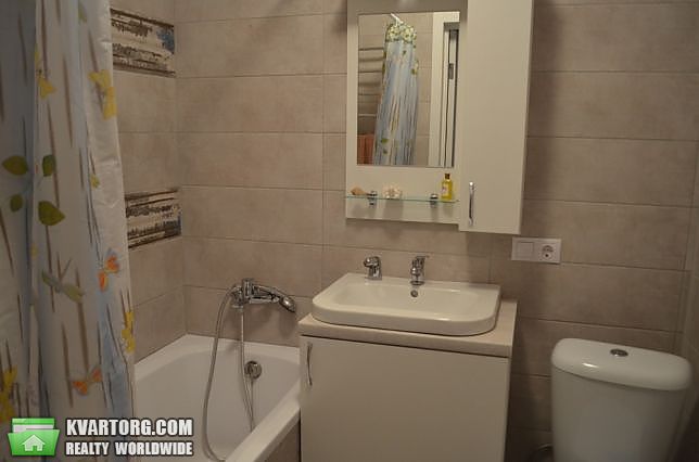Rent out 1-room apartment. Киев, Крушельницкая — photo 1