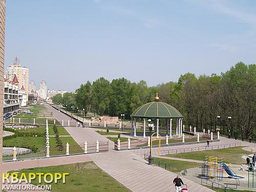 Rent out 2-room apartment. Киев,  Оболонская наб — photo 10