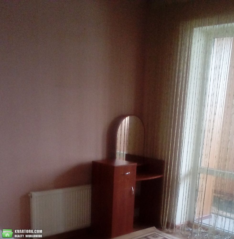 Rent out 2-room apartment. Киев,  Школьная — photo 6