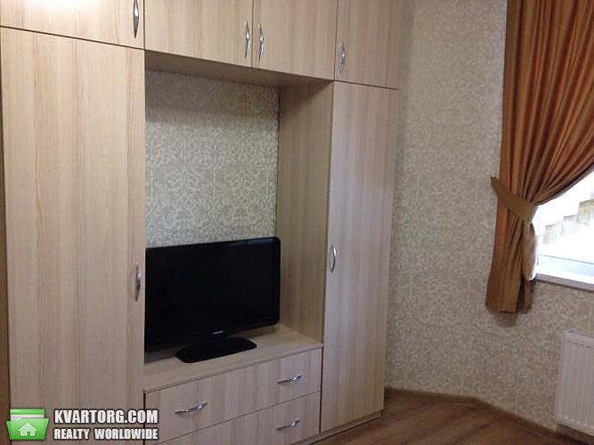 Rent out 1-room apartment. Киев,  Трутенко — photo 4