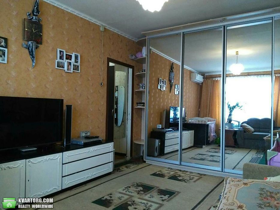 Sell 2-room apartment. Киев,  Славгородская — photo 3