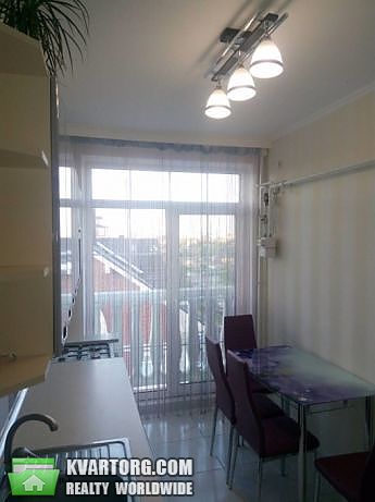 Rent out 1-room apartment. Киев, луценко — photo 4