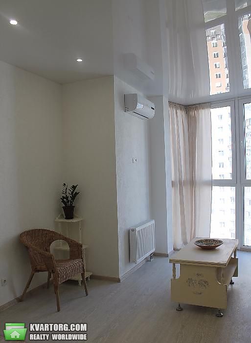 Sell 1-room apartment. Киев,  Драгоманова — photo 4