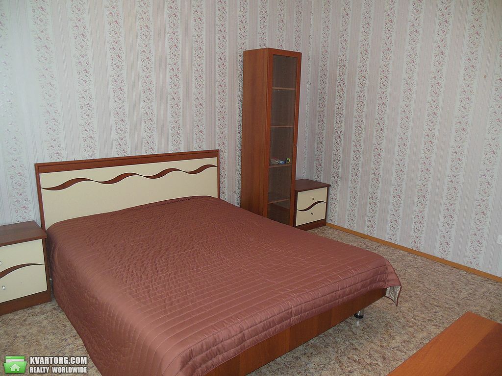 Rent out 2-room apartment. Киев,  Оболонский пр — photo 1